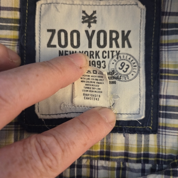 Zoo York Yellow and Black Casual Button Down Shirt Size Med - Picture 9 of 10